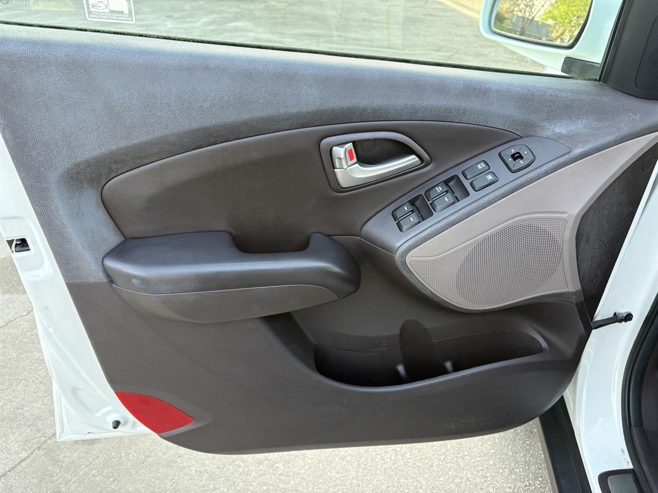 Hyundai Tucson GL Auto FWD 2012