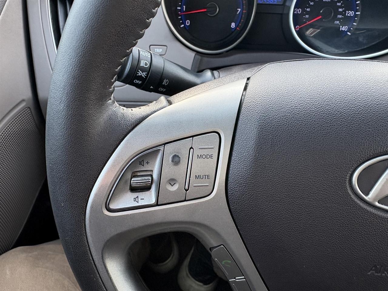 Hyundai Tucson GL Auto FWD 2012