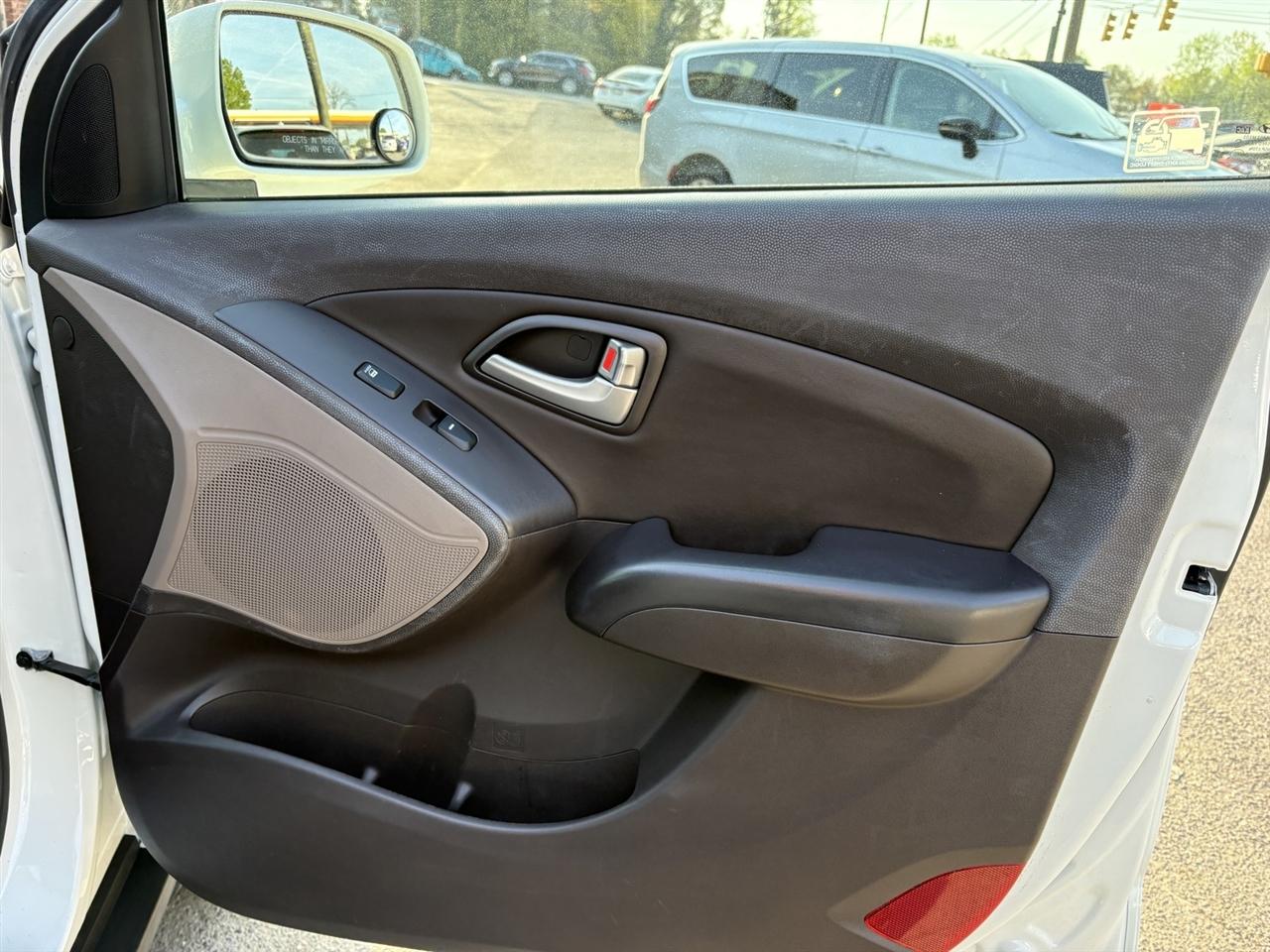 Hyundai Tucson GL Auto FWD 2012