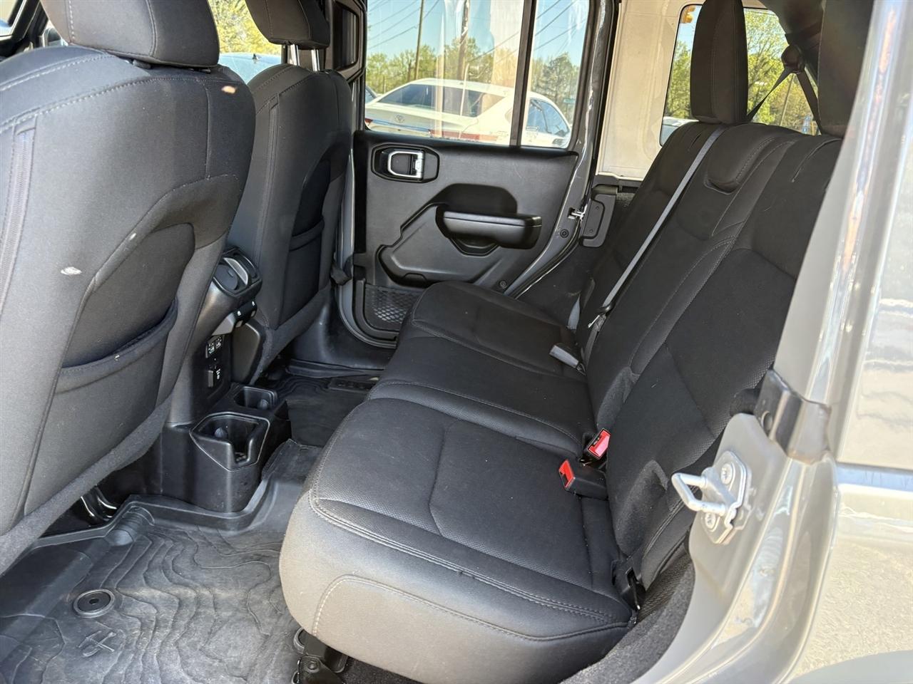 Jeep Wrangler Unlimited Sport 2021