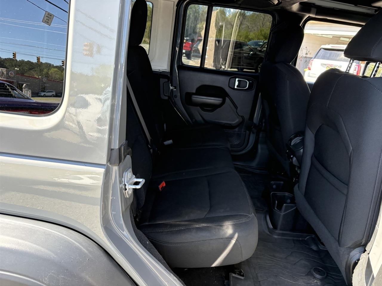 Jeep Wrangler Unlimited Sport 2021