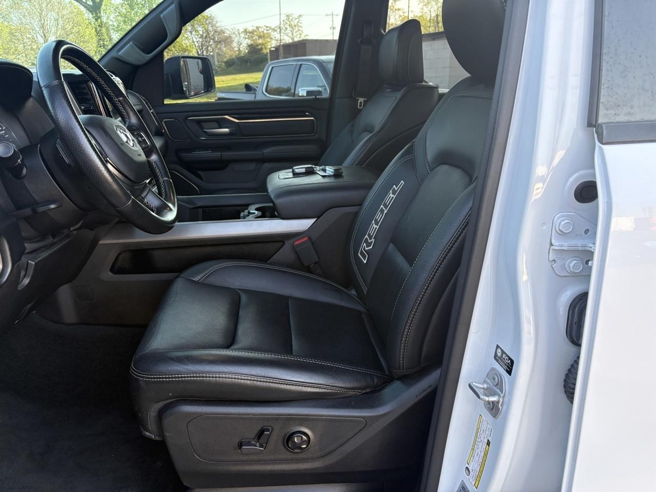 RAM 1500 Rebel Crew Cab SB 4WD 2021