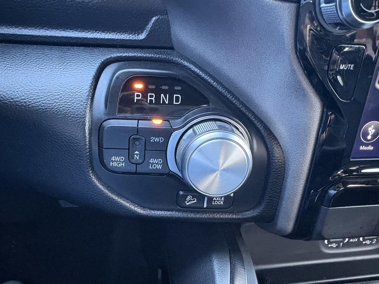 RAM 1500 Rebel Crew Cab SB 4WD 2021