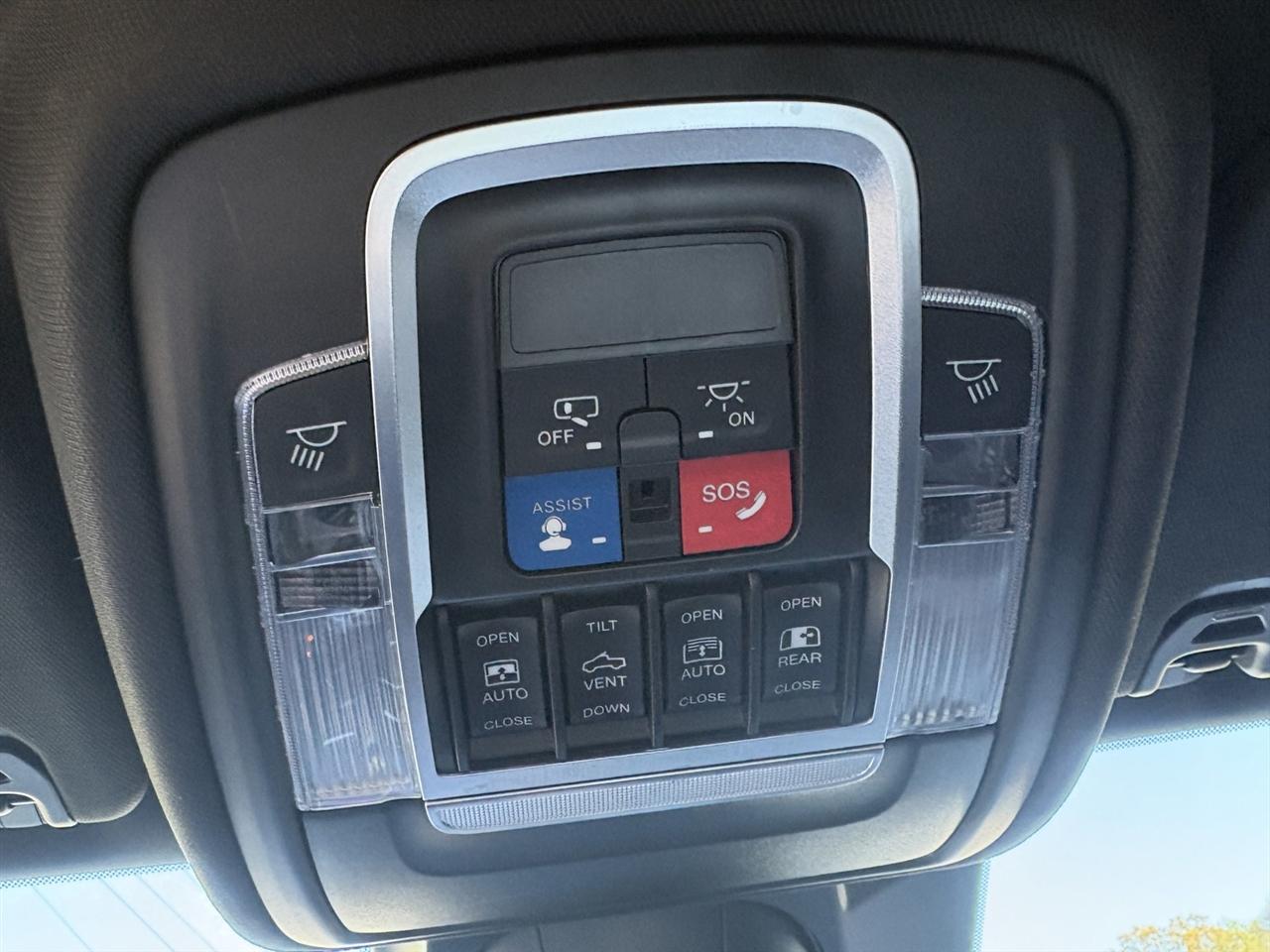 RAM 1500 Rebel Crew Cab SB 4WD 2021