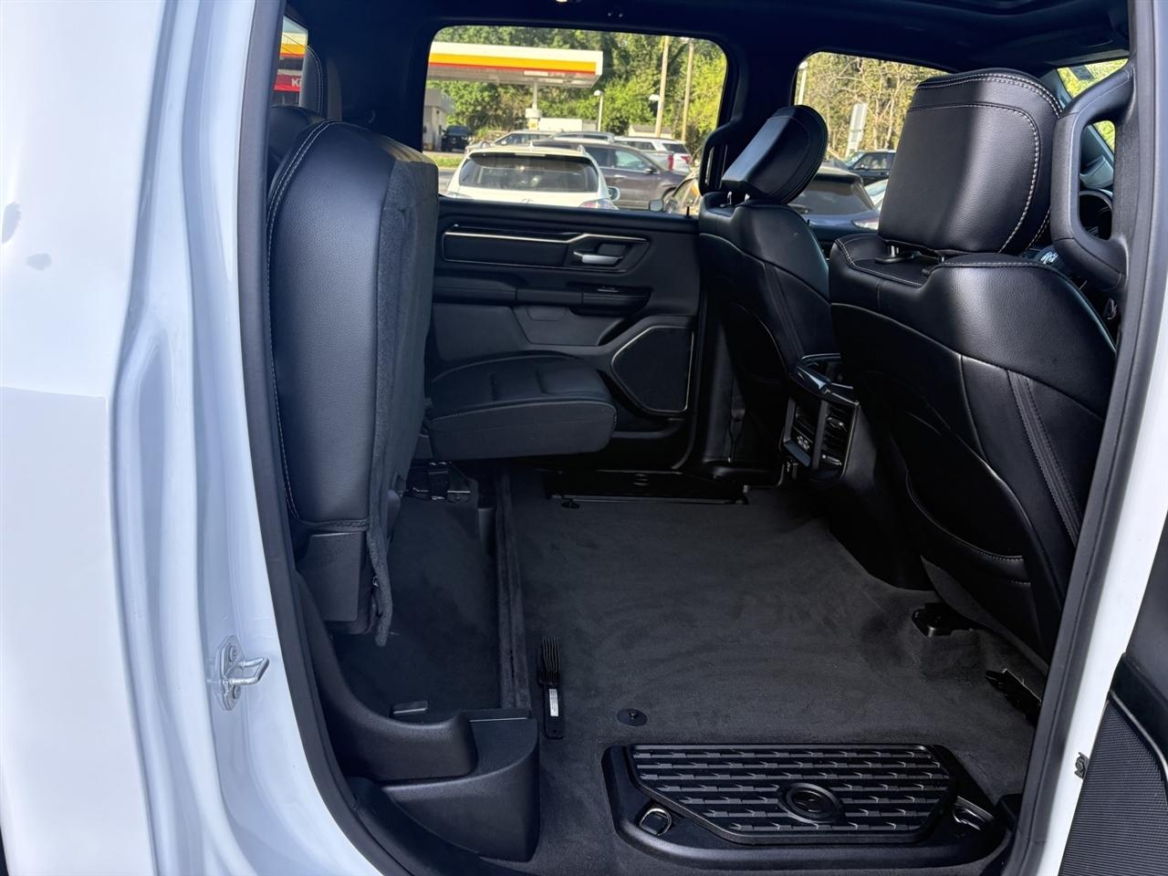 RAM 1500 Rebel Crew Cab SB 4WD 2021