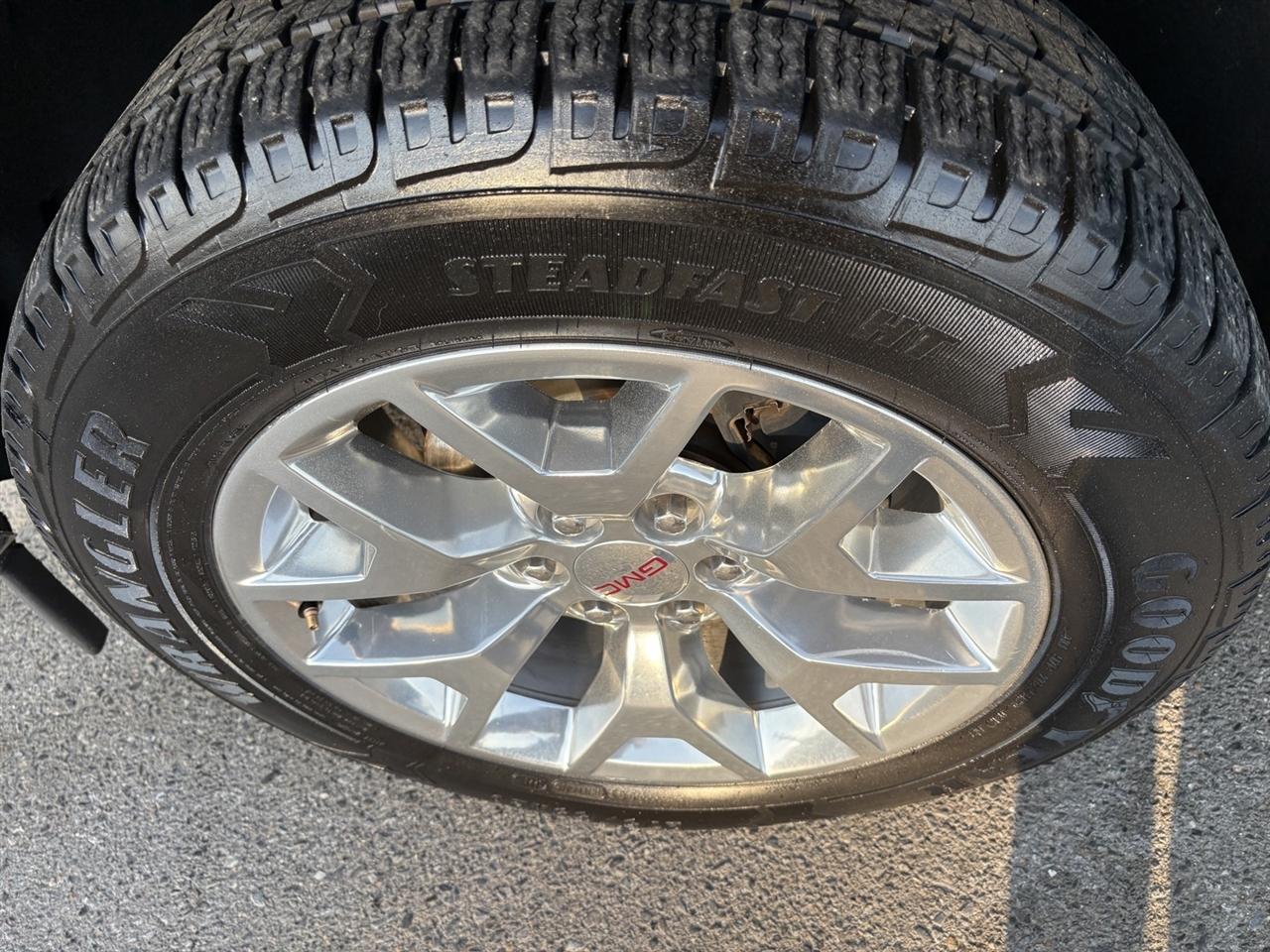 GMC Sierra 1500 SLT Crew Cab Short Box 4WD 2015