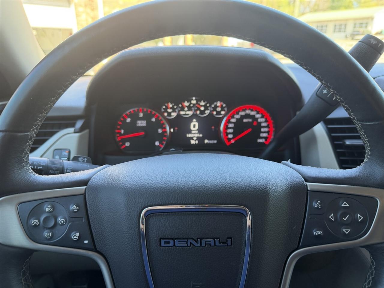 GMC Yukon Denali 2WD 2016