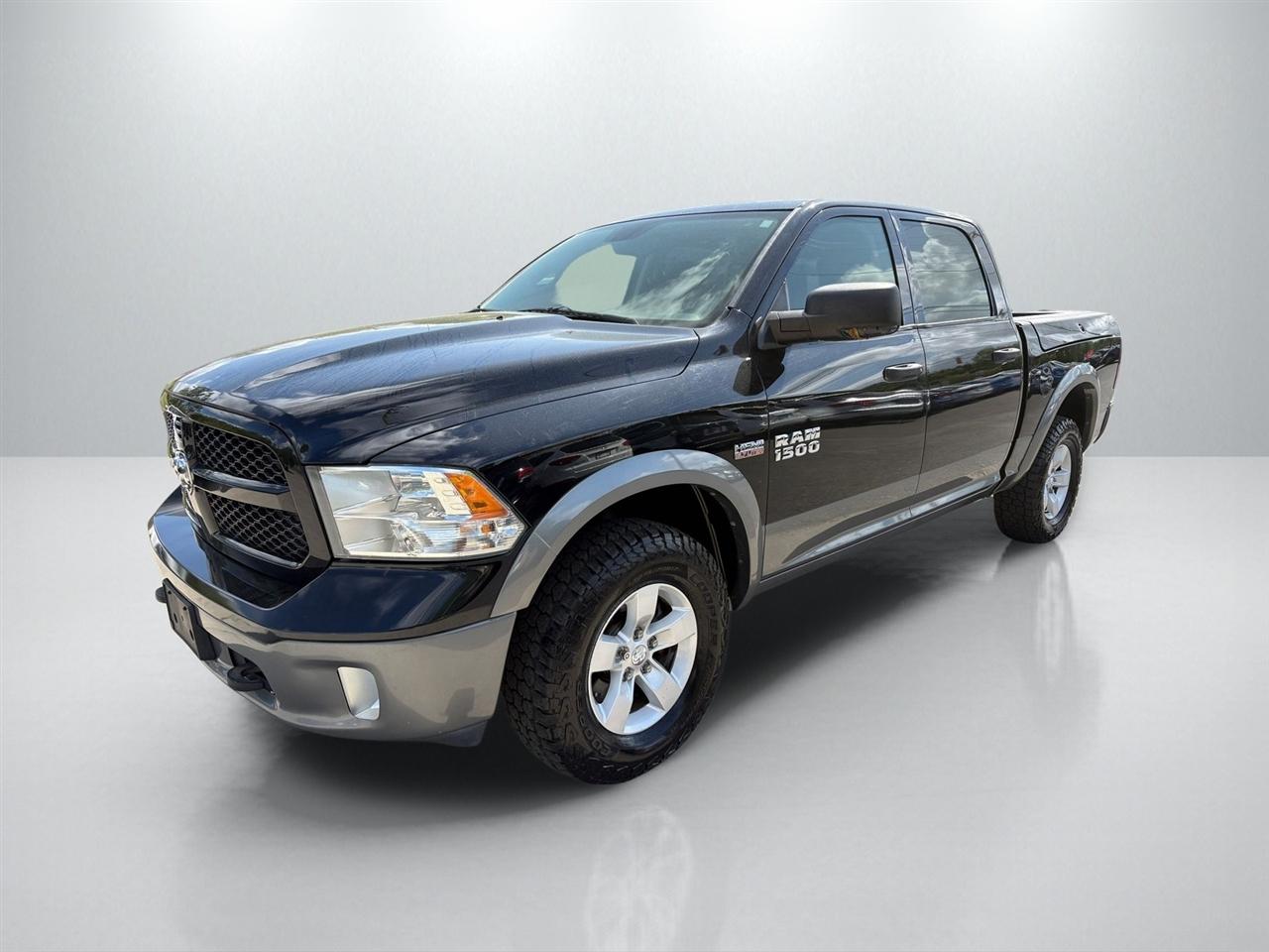RAM 1500 4WD Crew Cab 140.5" Outdoorsman 2013