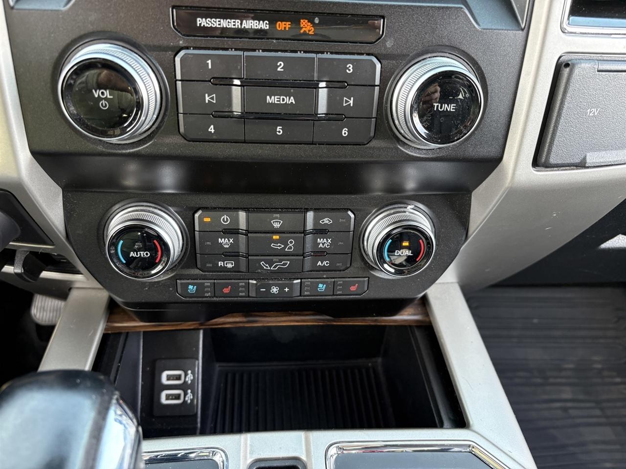 Ford F-150 Lariat 4WD SuperCrew 5.5' Box 2019