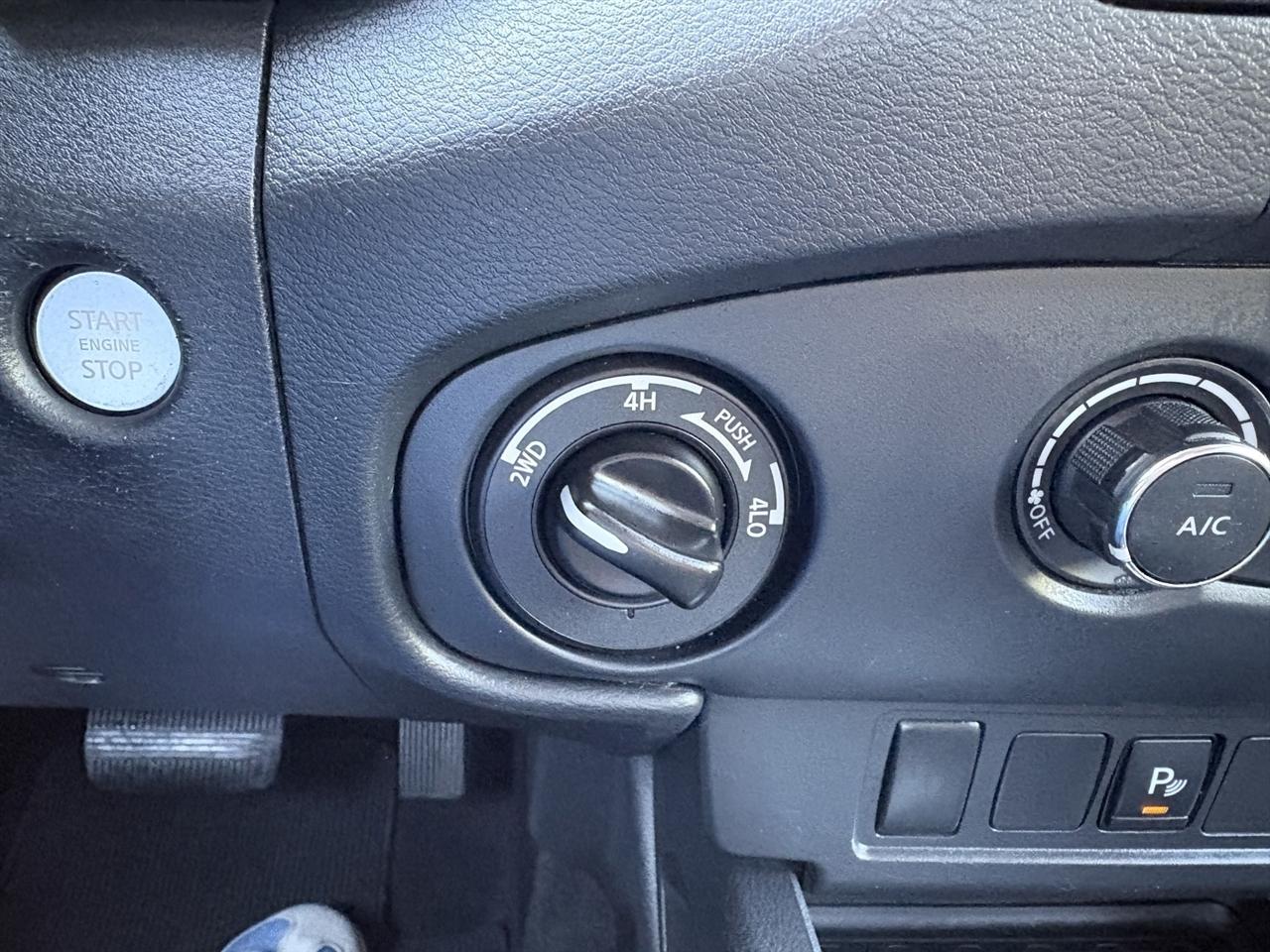 Nissan Frontier S Crew Cab 4WD 2022