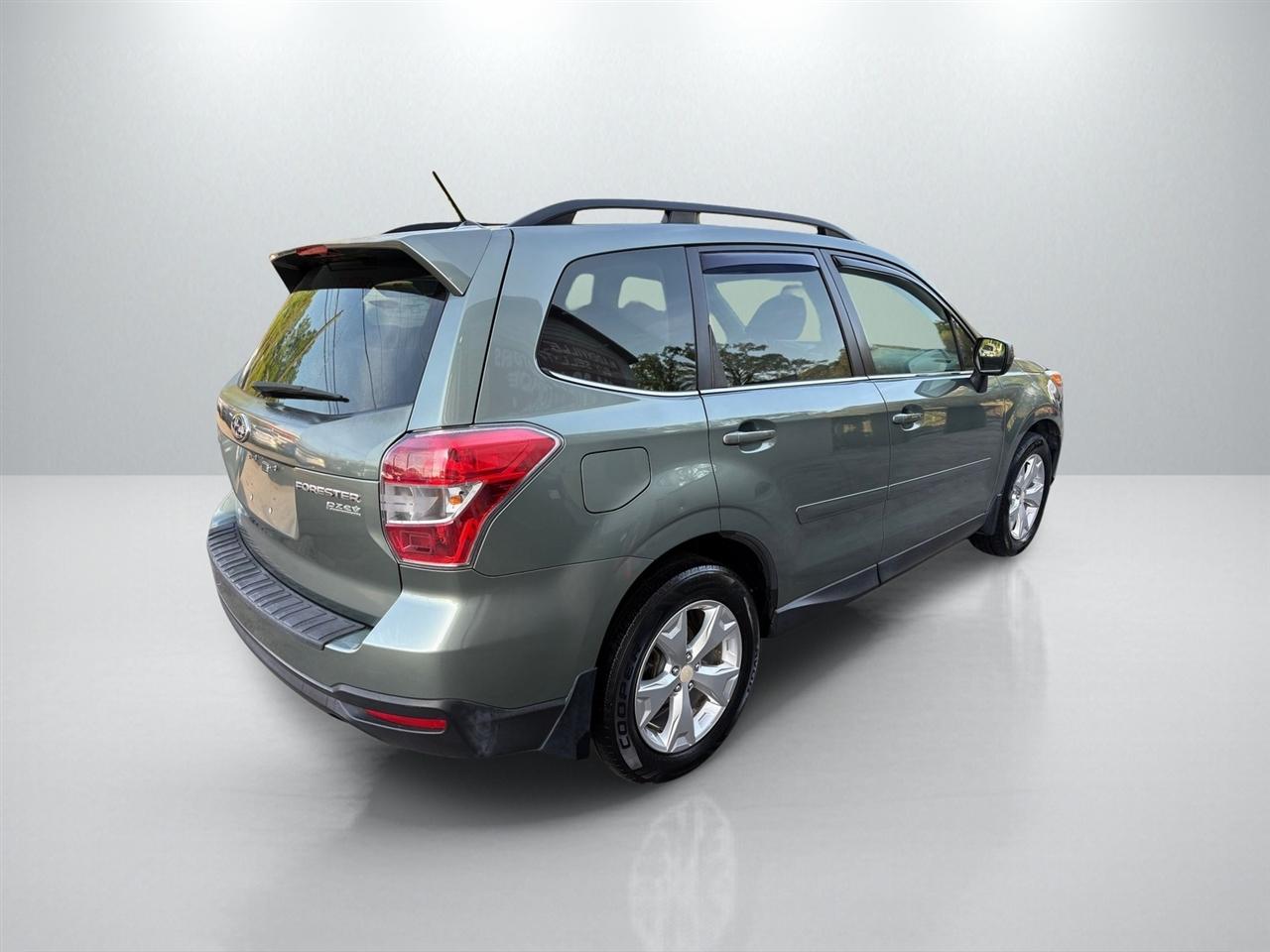 Subaru Forester 2.5i Limited 2015