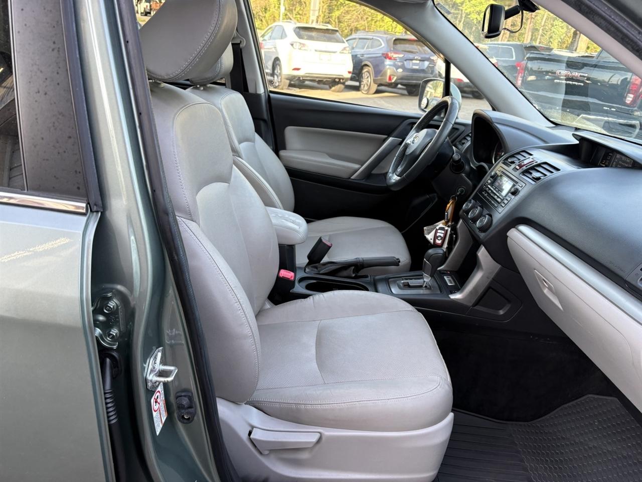 Subaru Forester 2.5i Limited 2015