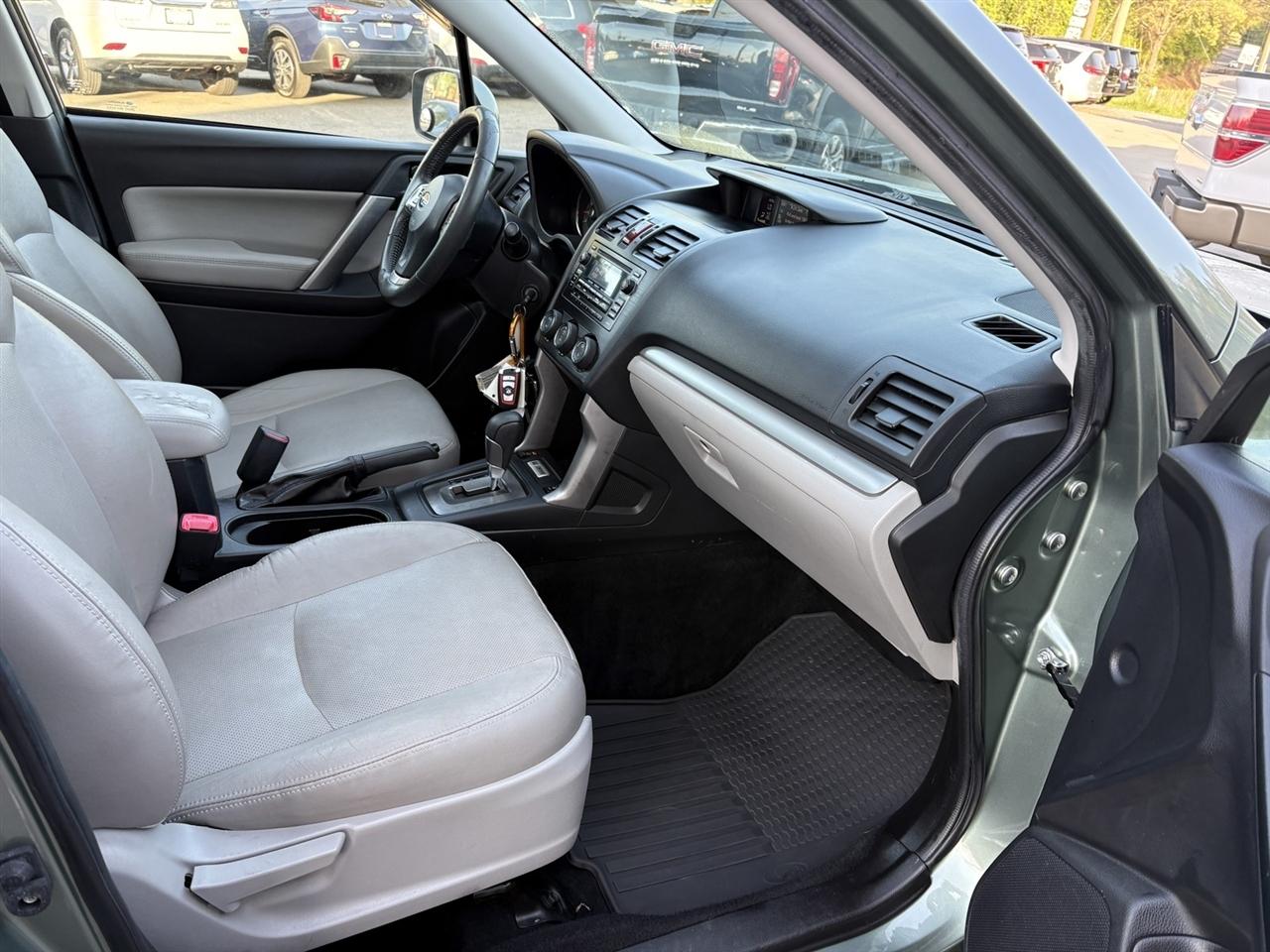 Subaru Forester 2.5i Limited 2015