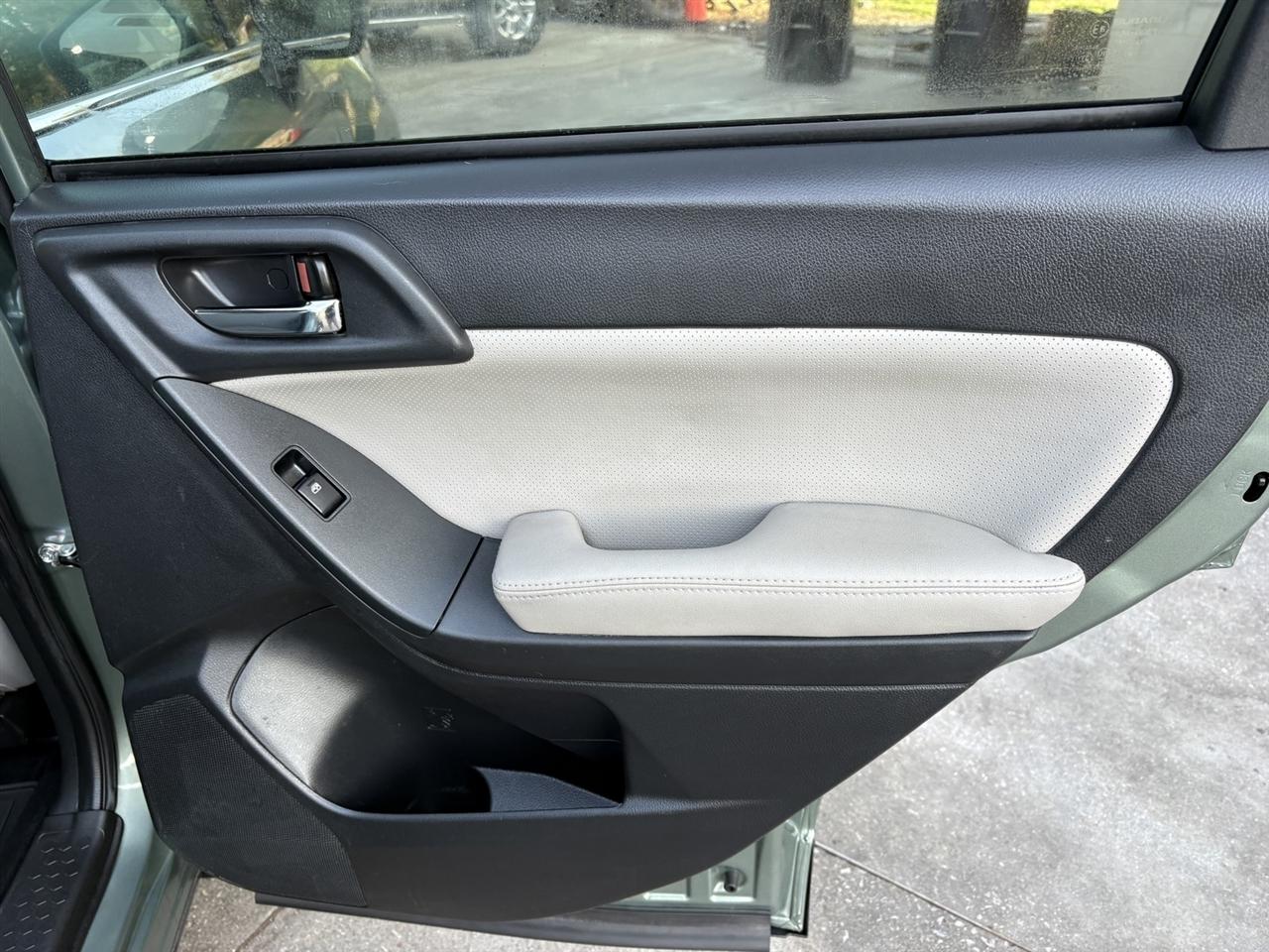 Subaru Forester 2.5i Limited 2015