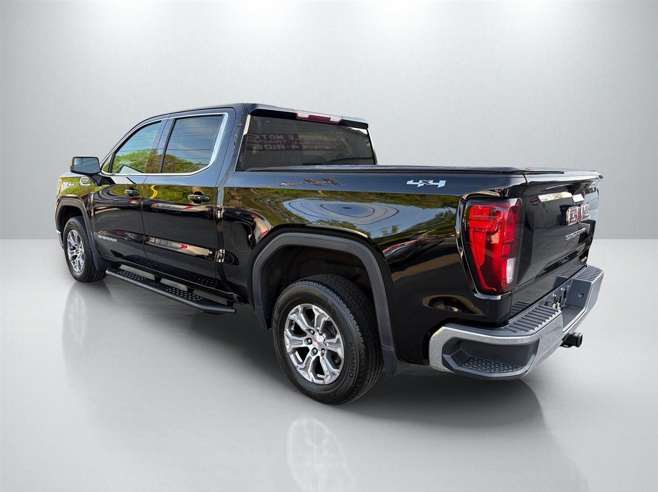 GMC Sierra 1500 SLE Crew Cab Short Box 4WD 2021