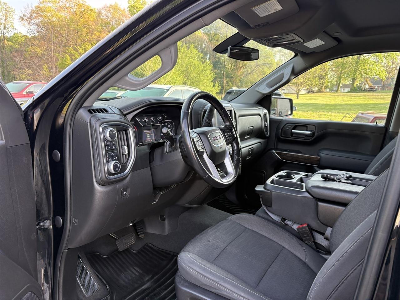 GMC Sierra 1500 SLE Crew Cab Short Box 4WD 2021