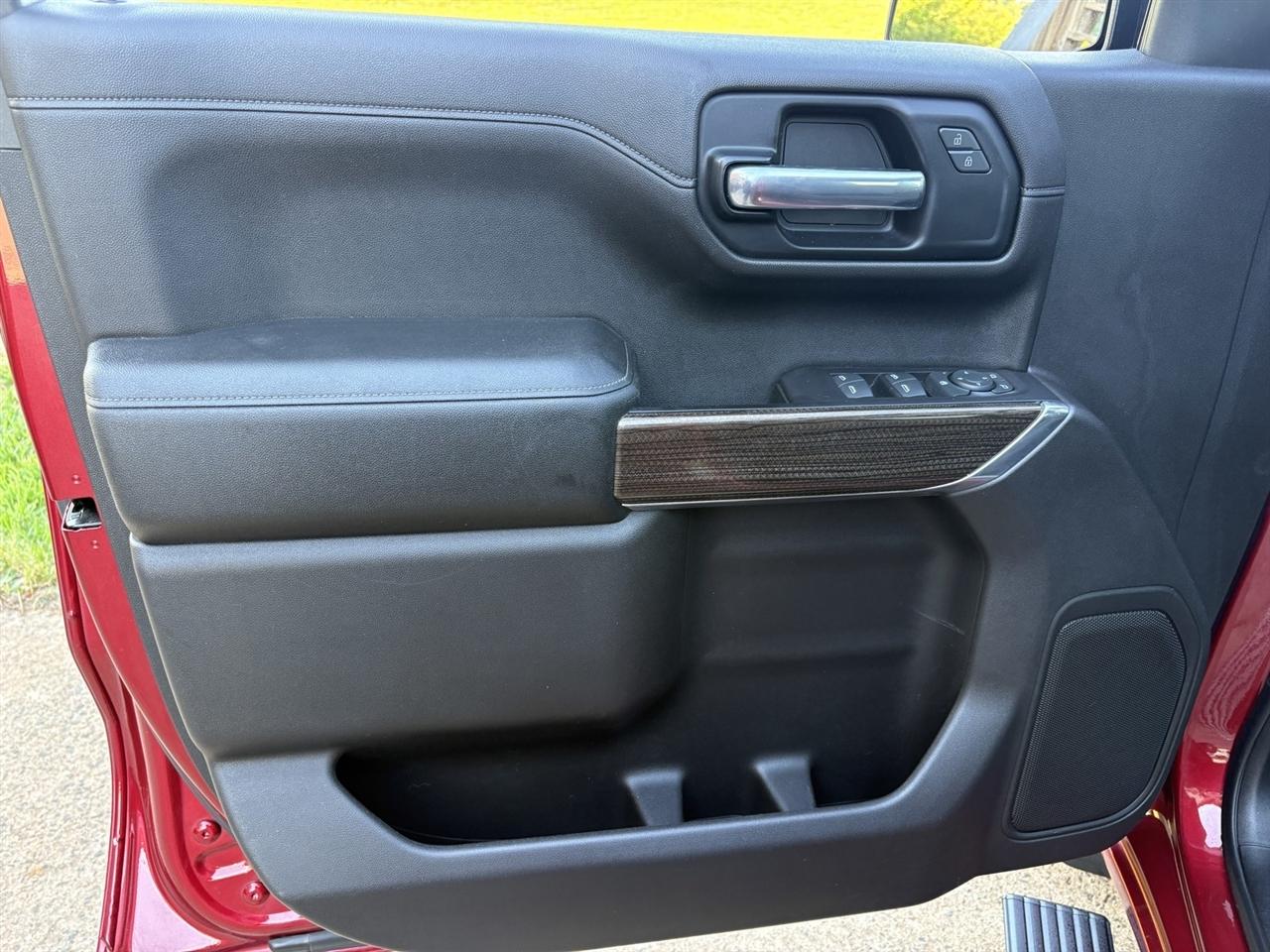 Chevrolet Silverado 1500 RST Crew Cab 4WD 2019