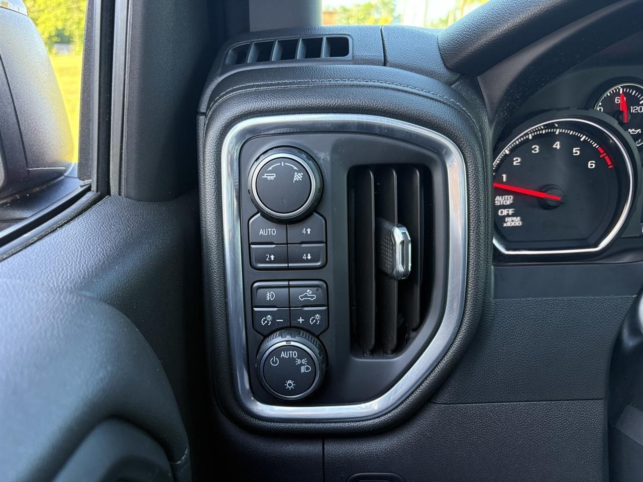 Chevrolet Silverado 1500 RST Crew Cab 4WD 2019