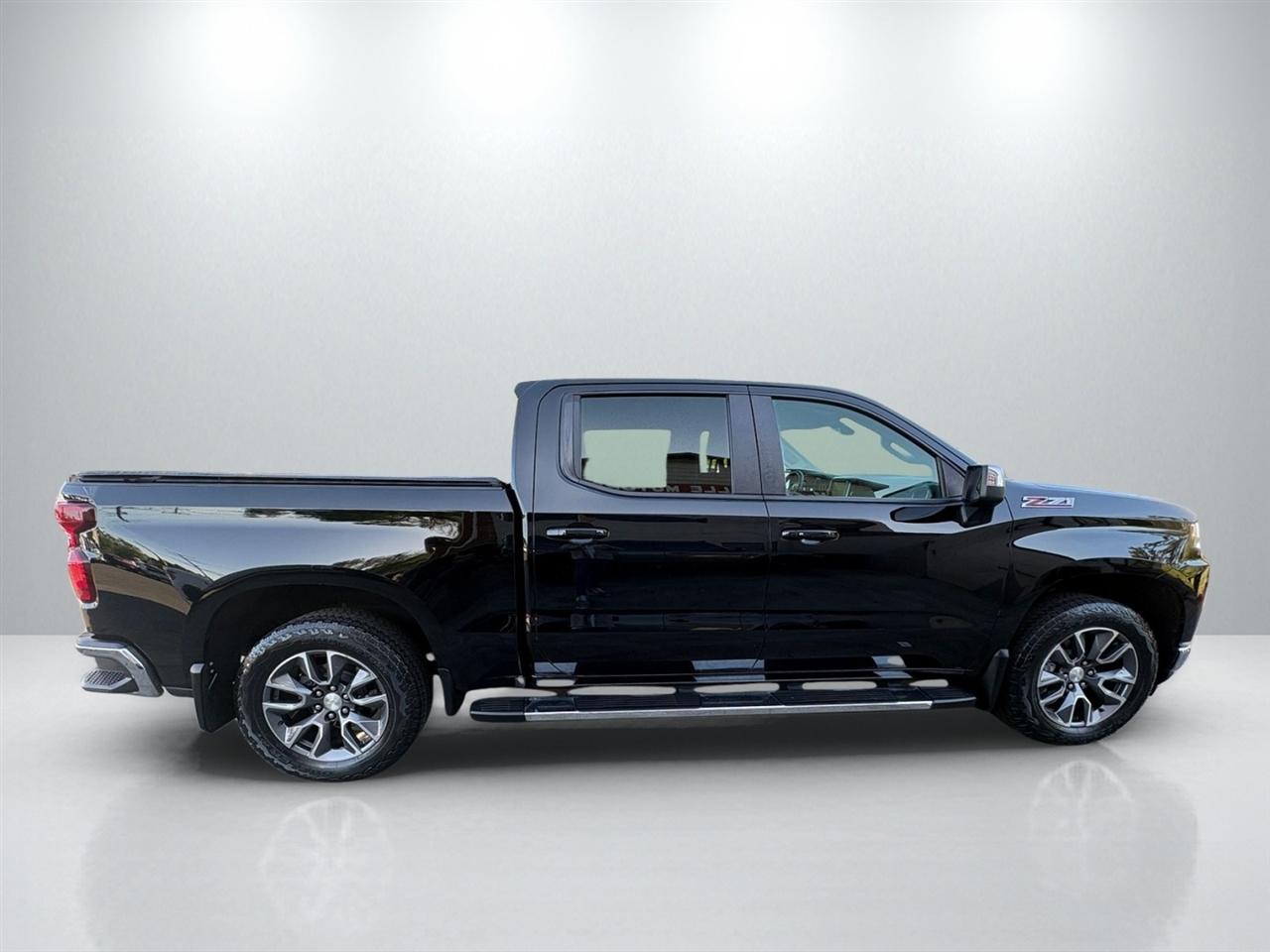 Chevrolet Silverado 1500 LT Crew Cab 4WD 2020