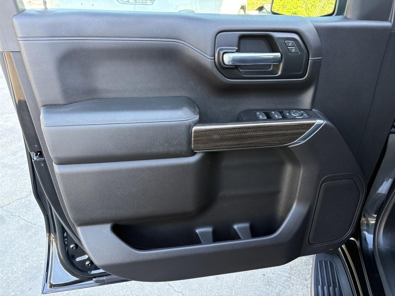 Chevrolet Silverado 1500 LT Crew Cab 4WD 2020