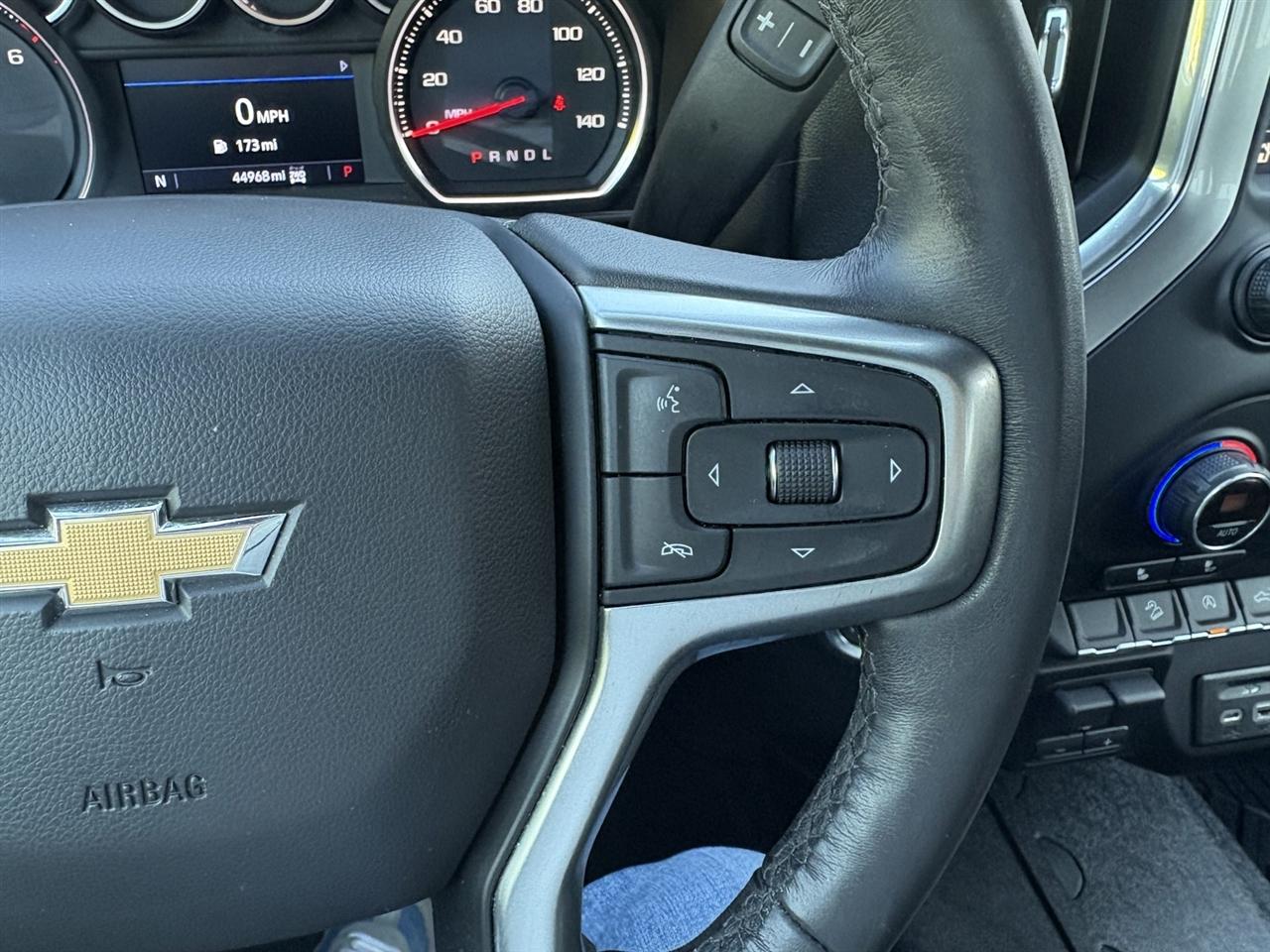 Chevrolet Silverado 1500 LT Crew Cab 4WD 2020