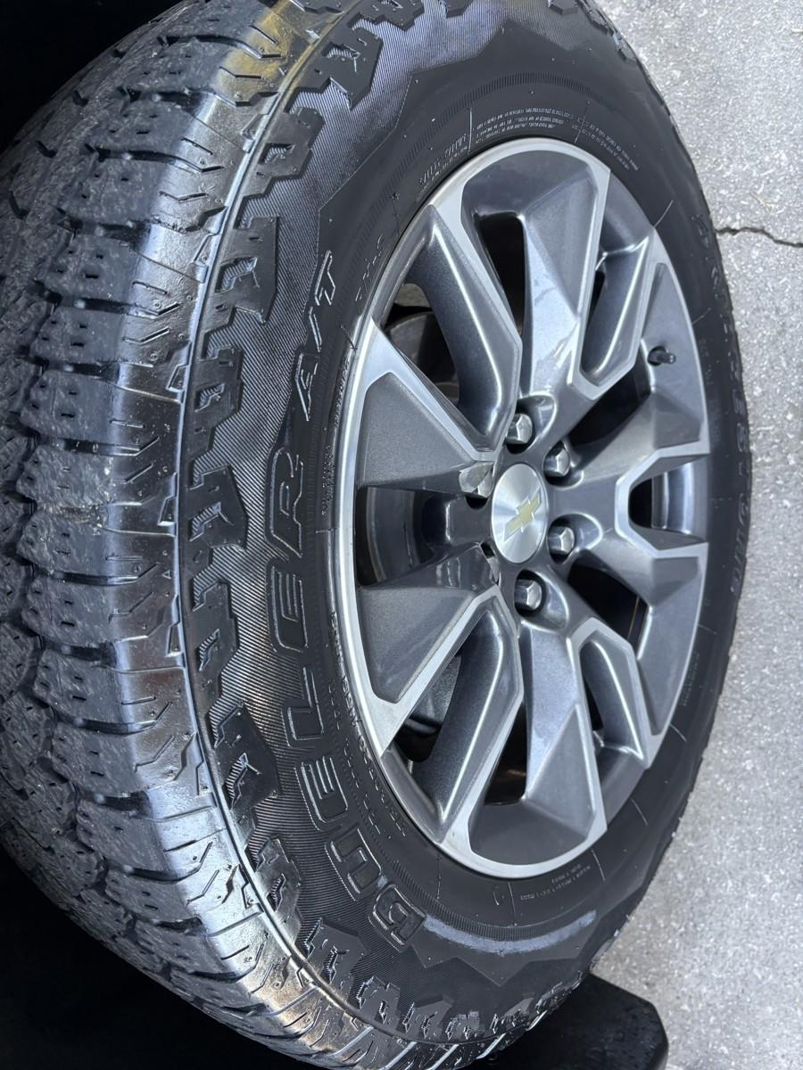 Chevrolet Silverado 1500 LT Crew Cab 4WD 2020