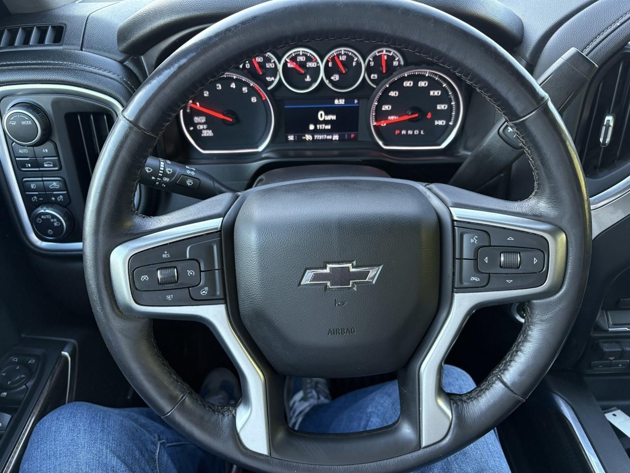 Chevrolet Silverado 1500 RST Crew Cab 4WD 2021