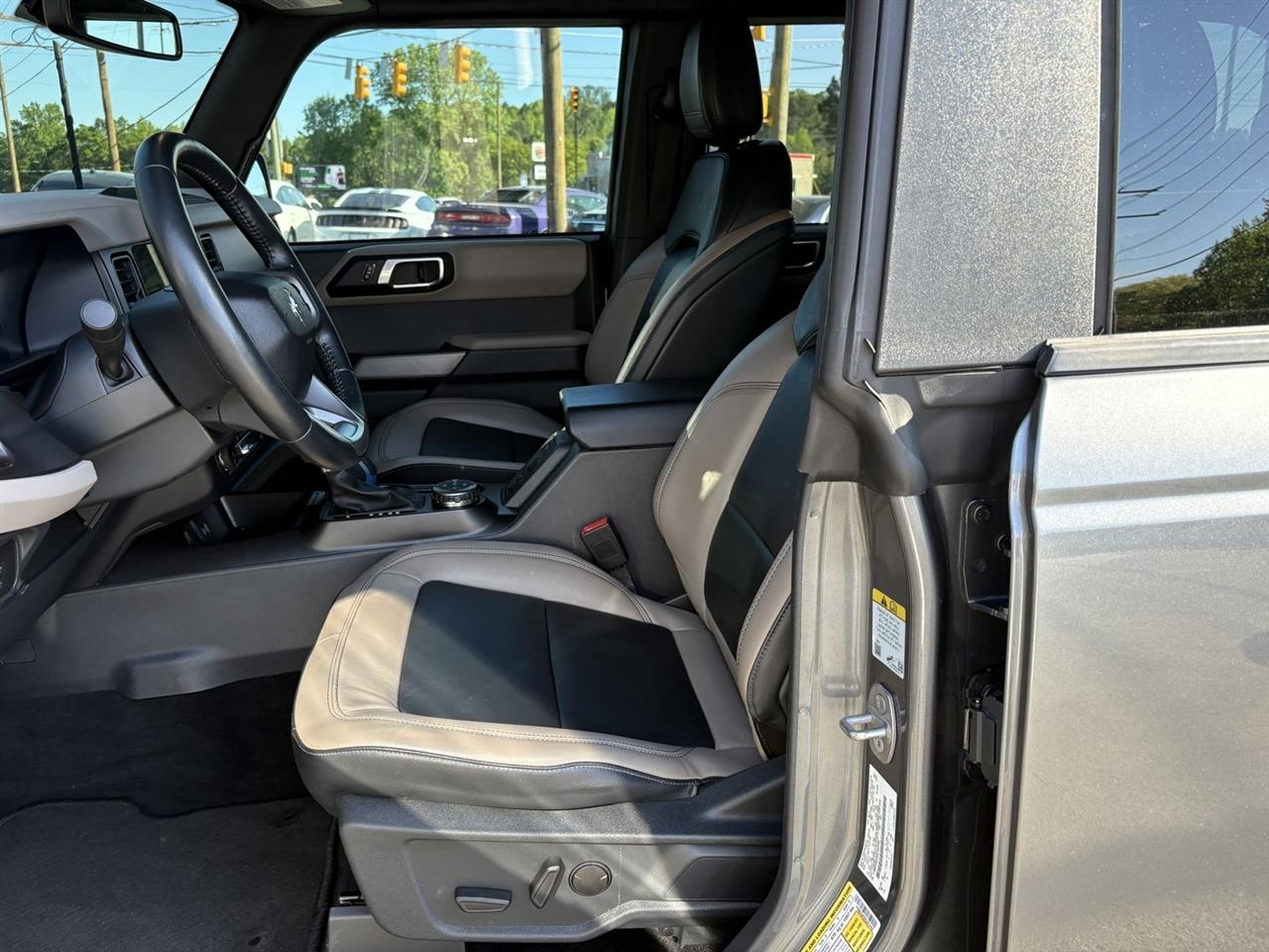 Ford Bronco Base 4-Door w/Advanced 2022