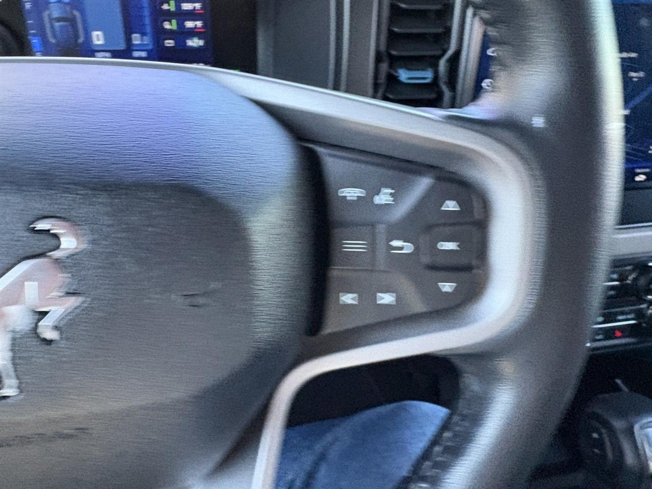 Ford Bronco Base 4-Door w/Advanced 2022