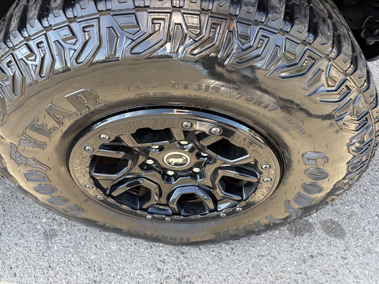 Ford Bronco Base 4-Door w/Advanced 2022