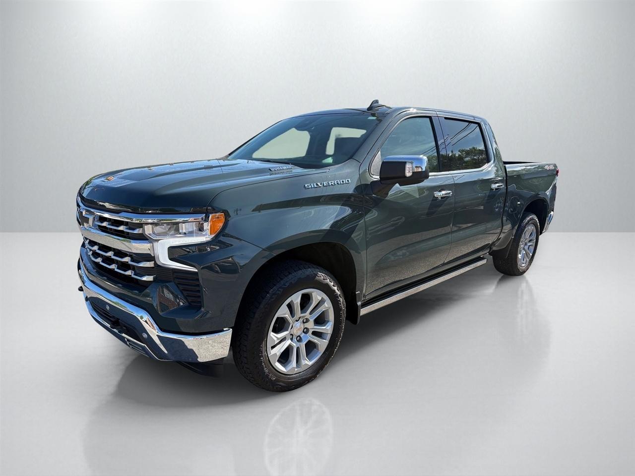 Chevrolet Silverado 1500 LTZ Crew Cab 4WD 2025