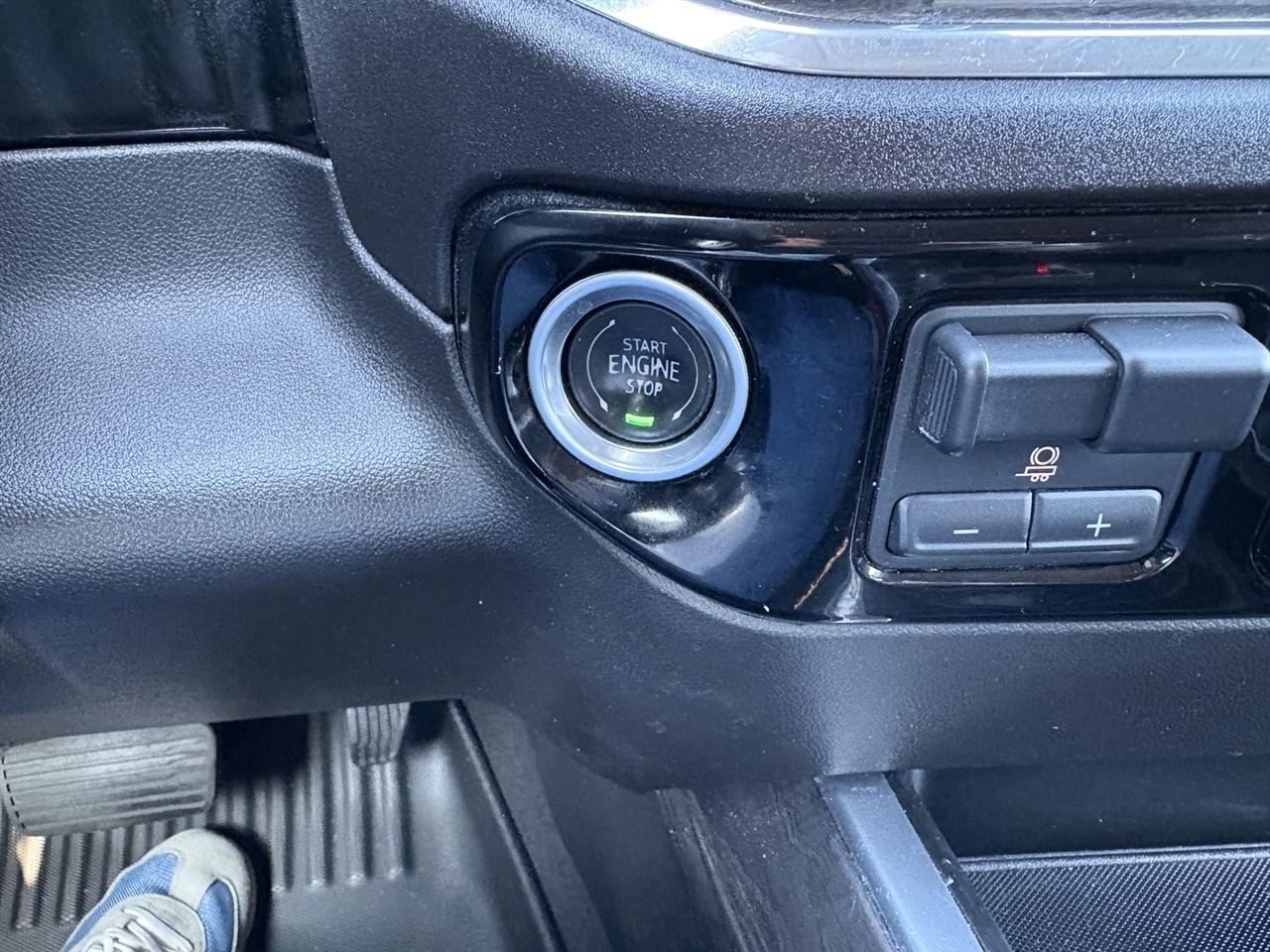 Chevrolet Silverado 1500 LTZ Crew Cab 4WD 2025