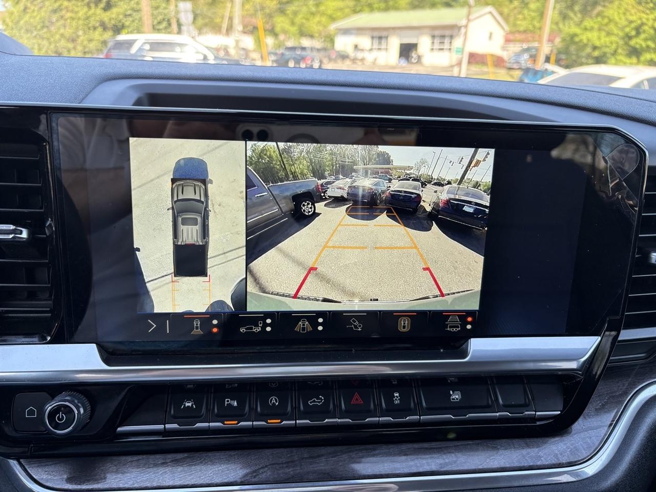 Chevrolet Silverado 1500 LTZ Crew Cab 4WD 2025