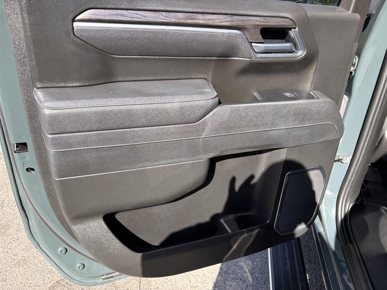 Chevrolet Silverado 1500 LTZ Crew Cab 4WD 2025