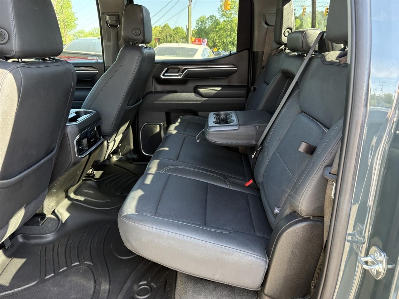 Chevrolet Silverado 1500 LTZ Crew Cab 4WD 2025