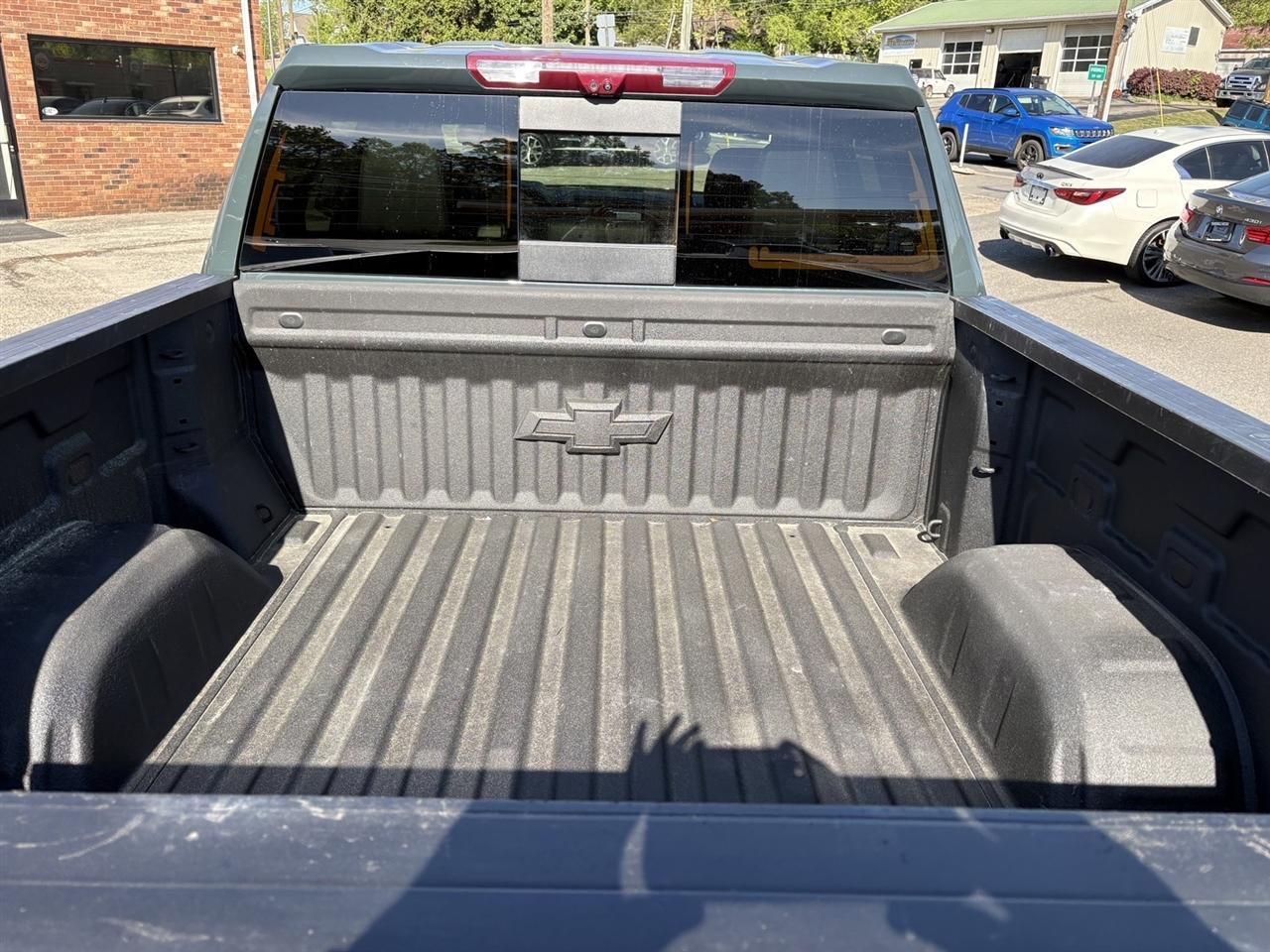 Chevrolet Silverado 1500 LTZ Crew Cab 4WD 2025