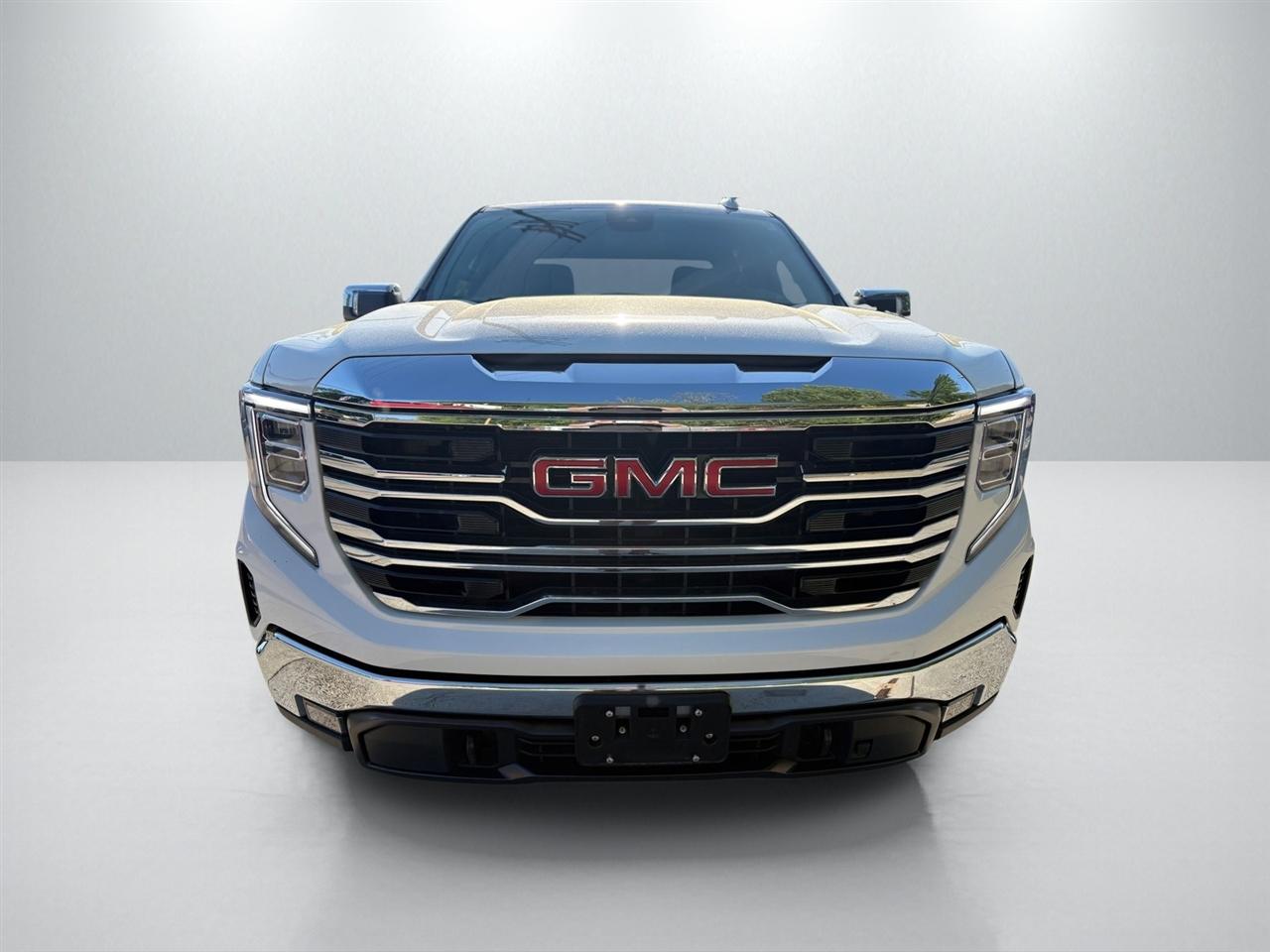 GMC Sierra 1500 SLT Crew Cab 4WD 2023