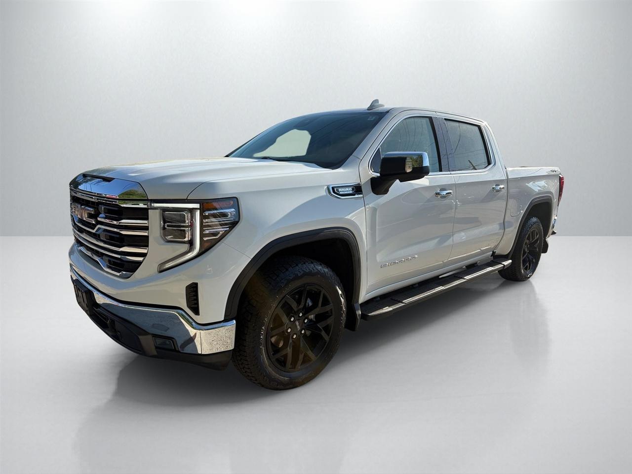 GMC Sierra 1500 SLT Crew Cab 4WD 2023