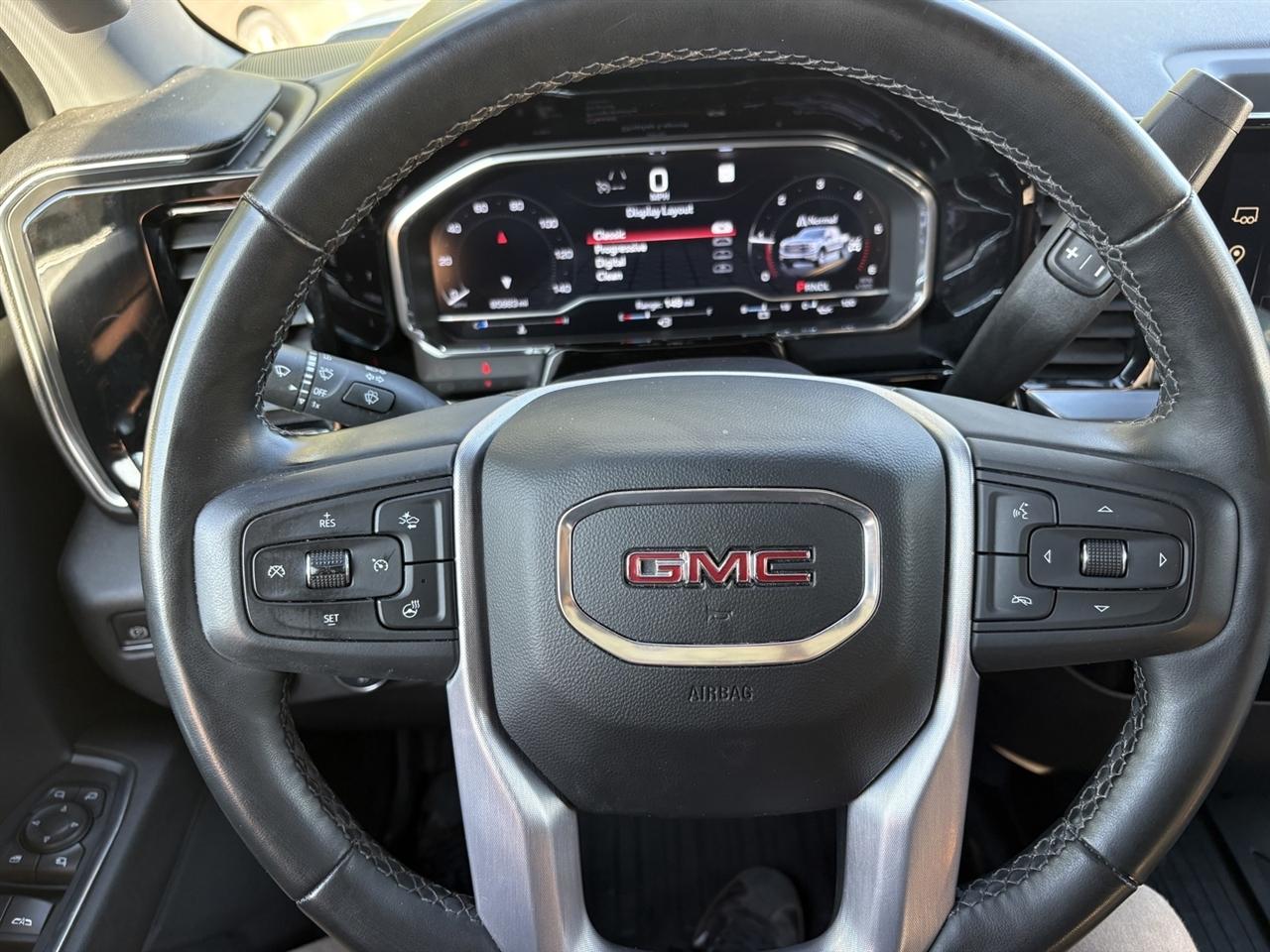 GMC Sierra 1500 SLT Crew Cab 4WD 2023