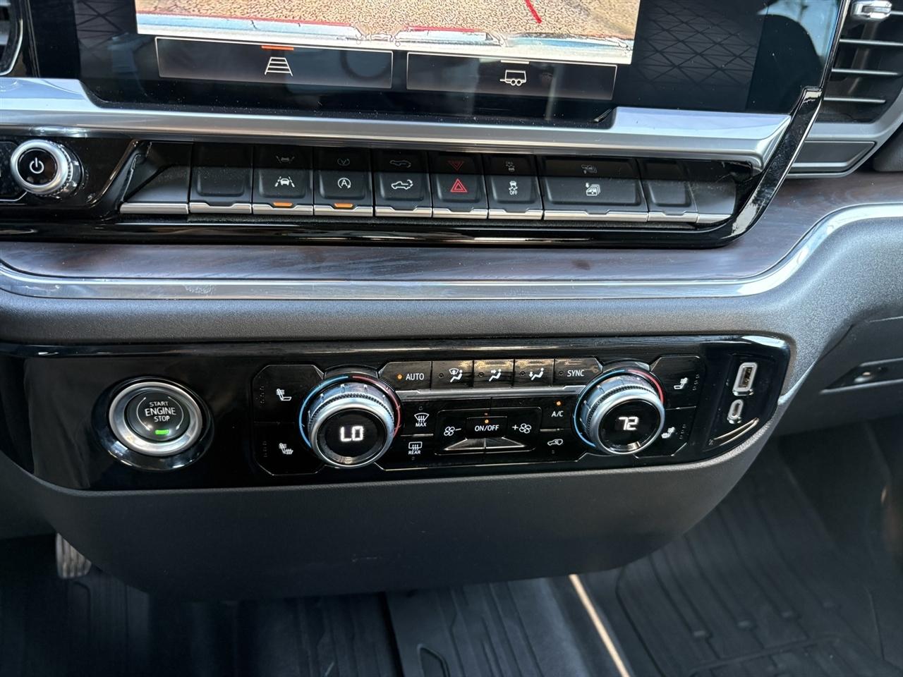 GMC Sierra 1500 SLT Crew Cab 4WD 2023