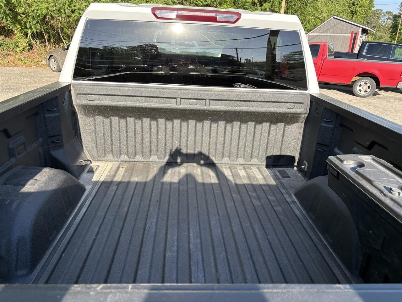 GMC Sierra 1500 SLT Crew Cab 4WD 2023