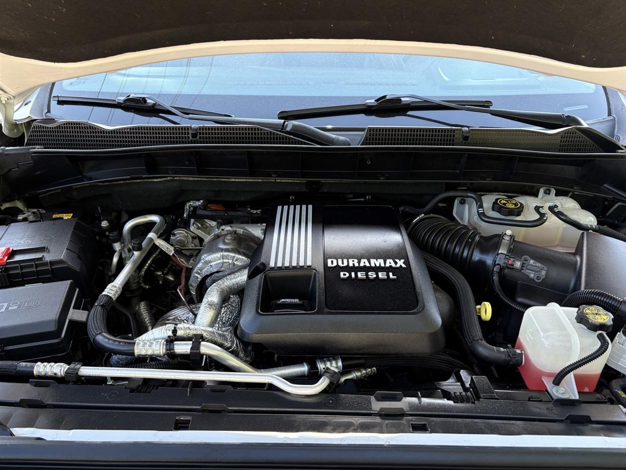 GMC Sierra 1500 SLT Crew Cab 4WD 2023