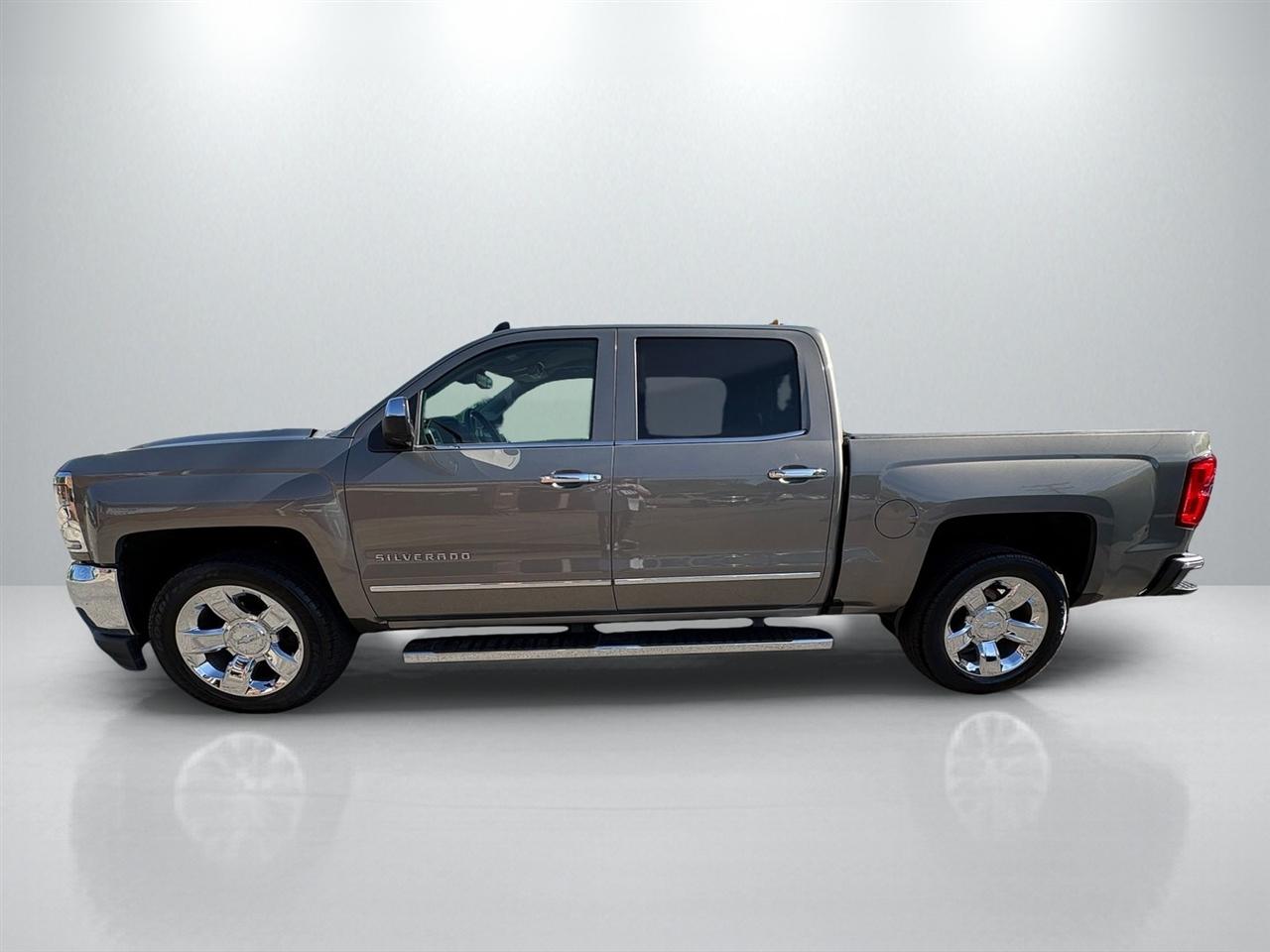 Chevrolet Silverado 1500 LTZ Crew Cab 2WD 2017