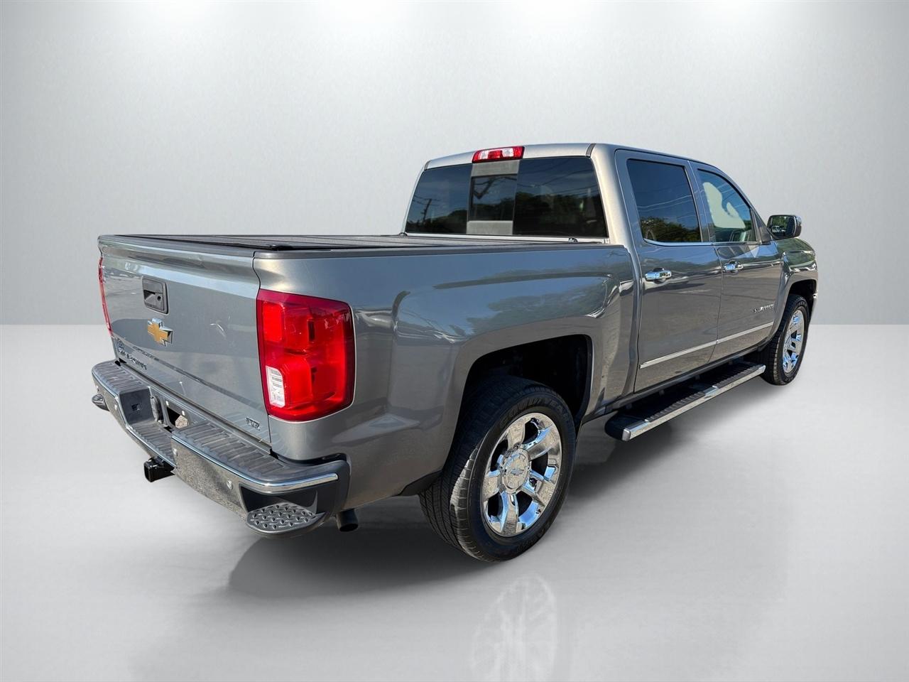 Chevrolet Silverado 1500 LTZ Crew Cab 2WD 2017