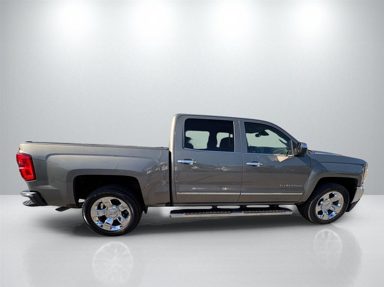Chevrolet Silverado 1500 LTZ Crew Cab 2WD 2017