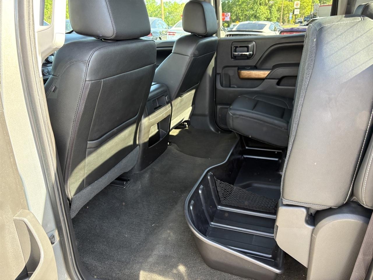 Chevrolet Silverado 1500 LTZ Crew Cab 2WD 2017