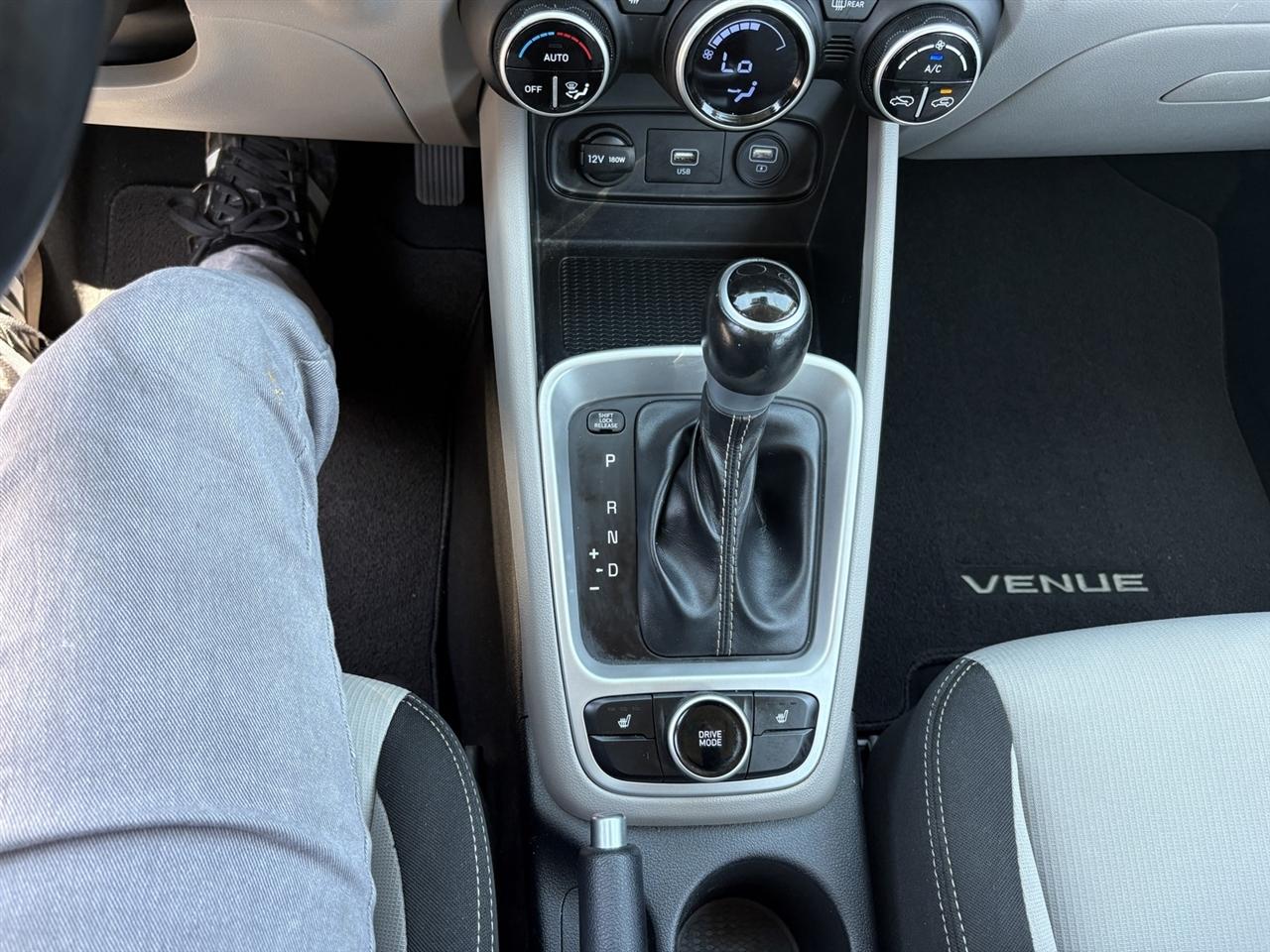 Hyundai Venue SEL 2021