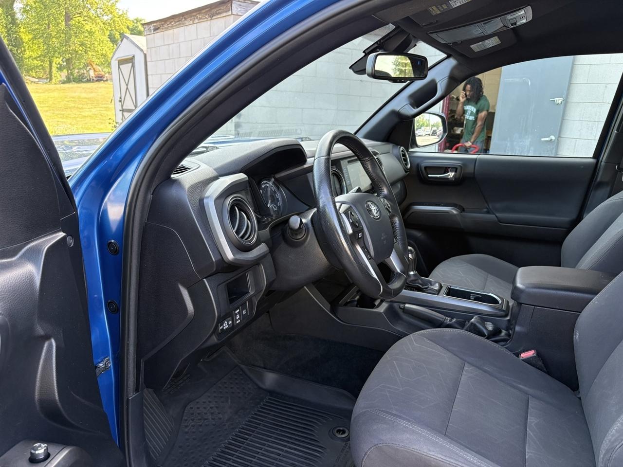 Toyota Tacoma SR5 Double Cab Long Bed V6 6AT 2WD 2018