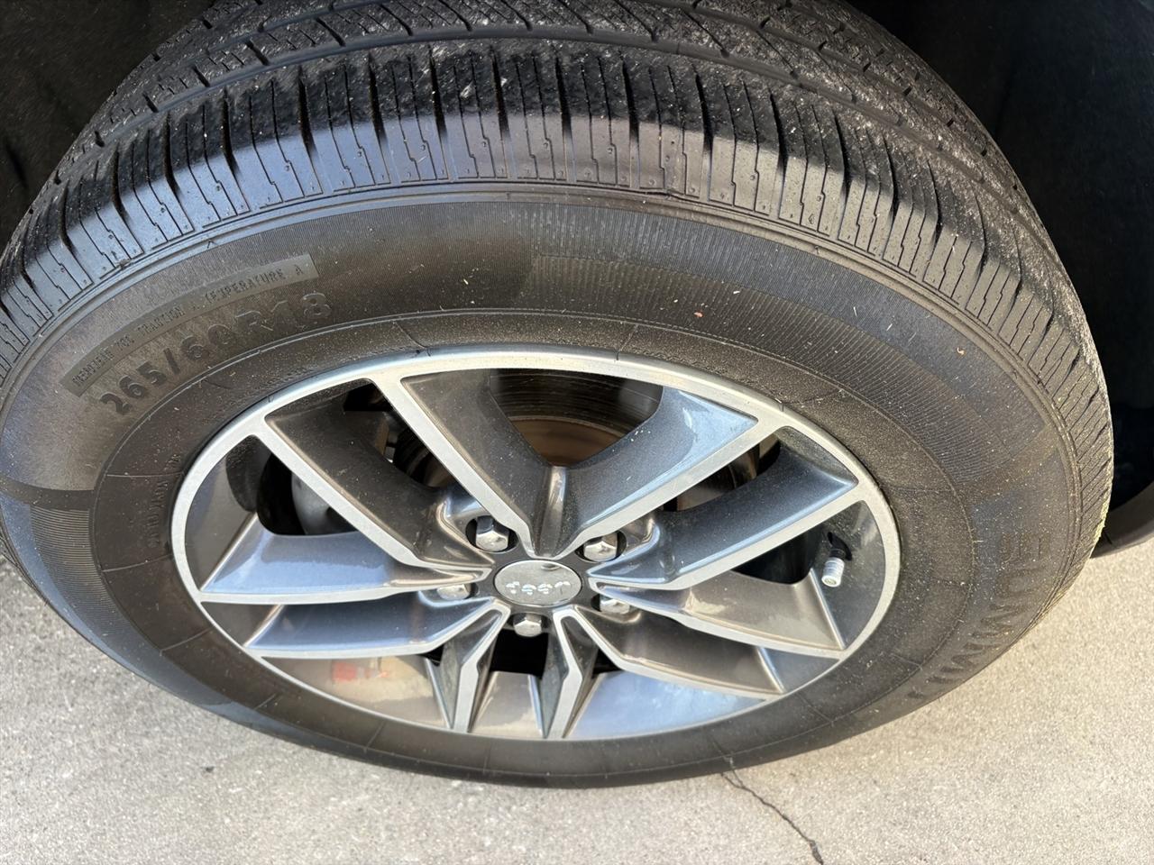 Jeep Grand Cherokee Limited 2WD 2018