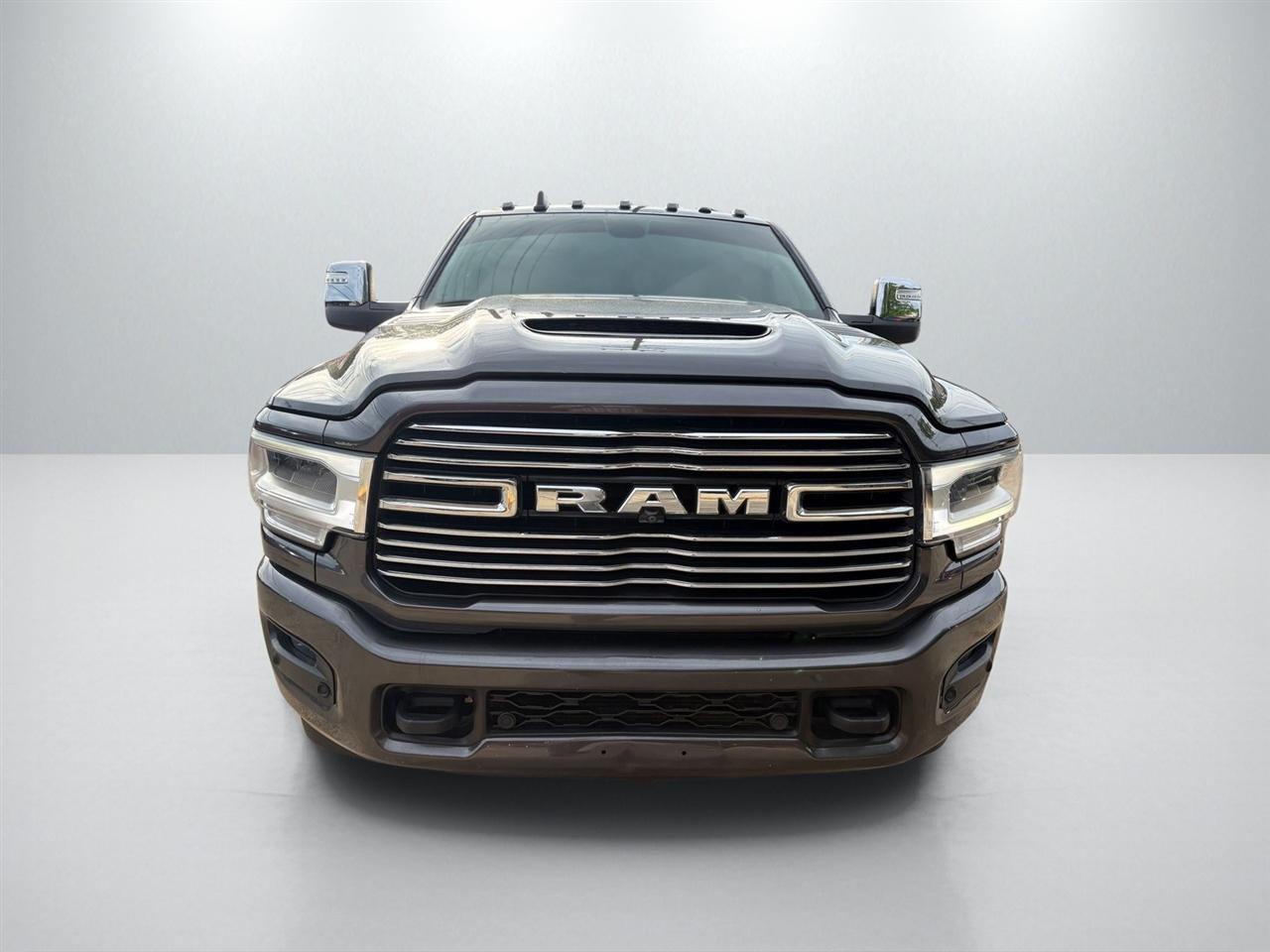RAM 3500 Laramie Mega Cab 4WD 2023